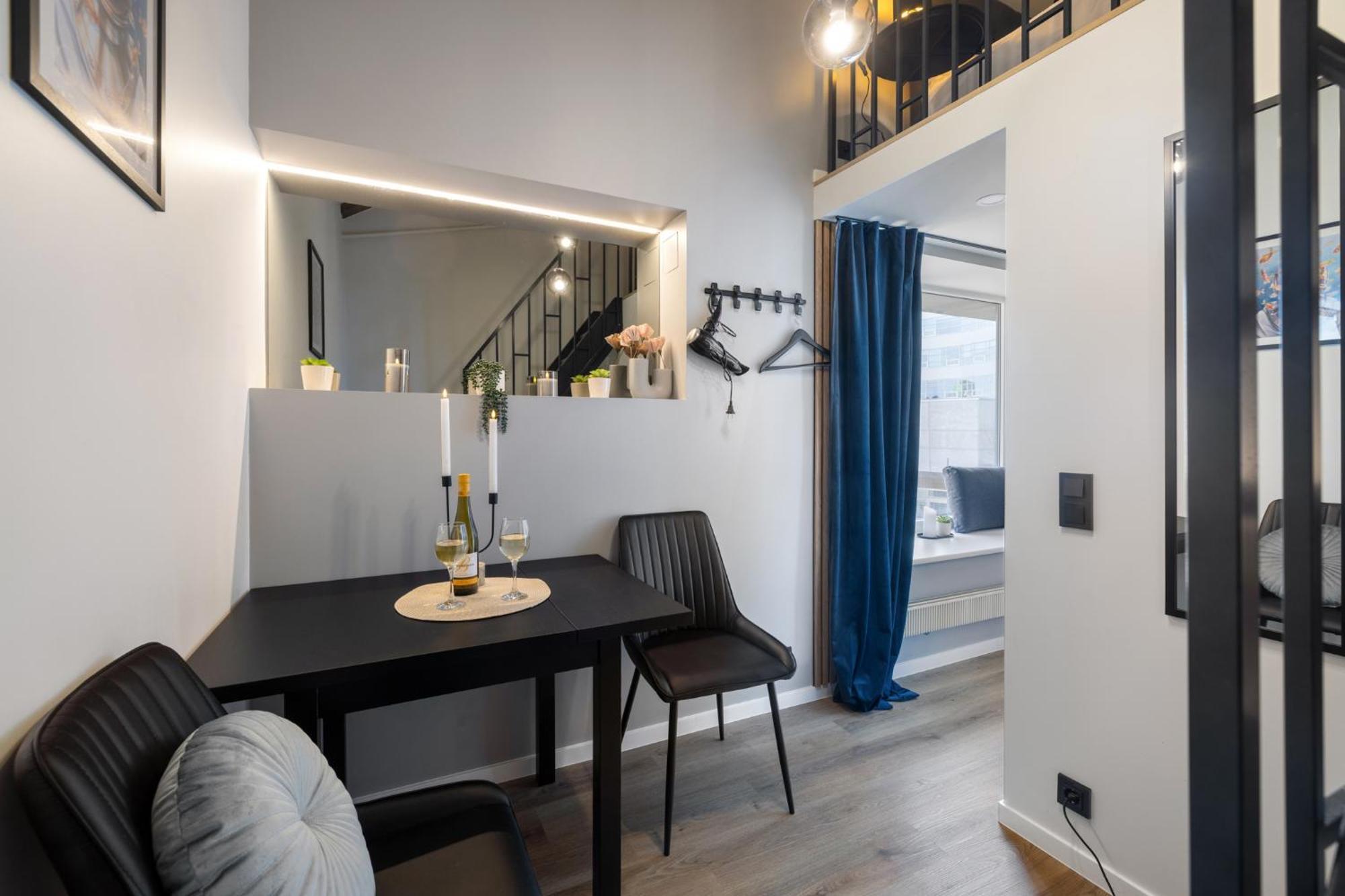 Bright Lofts Near Center Harbour *